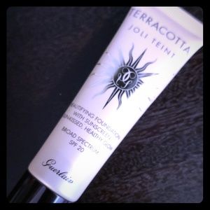 *New* Guerlain Terracotta Foundation in Naturel